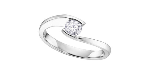 18k Gold Diamond Solitaire Engagement Ring