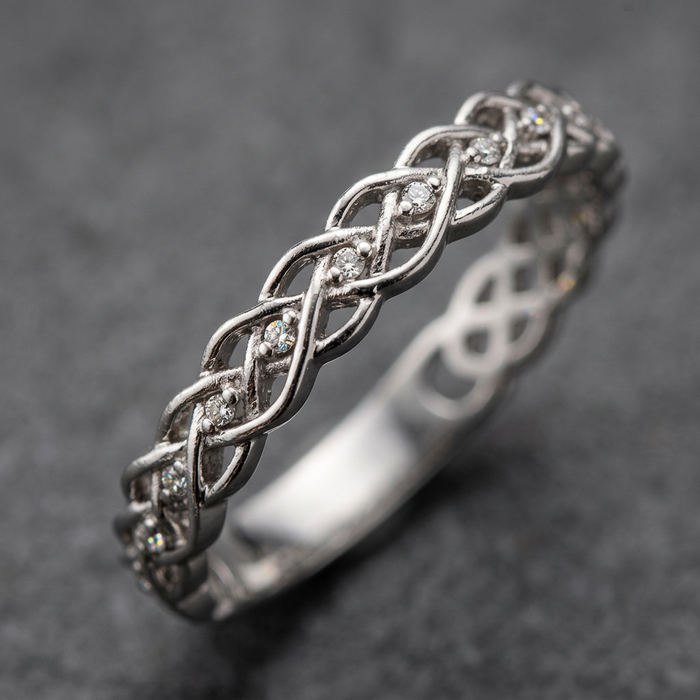 10k White Gold Diamond Celtic Oval Stacker Ring | Large | Whistler Keepsake