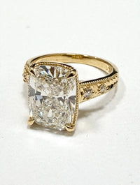 14k Yellow Gold 5.09ct Lab-Grown Elongated Cushion Diamond Ring | VVS-VS