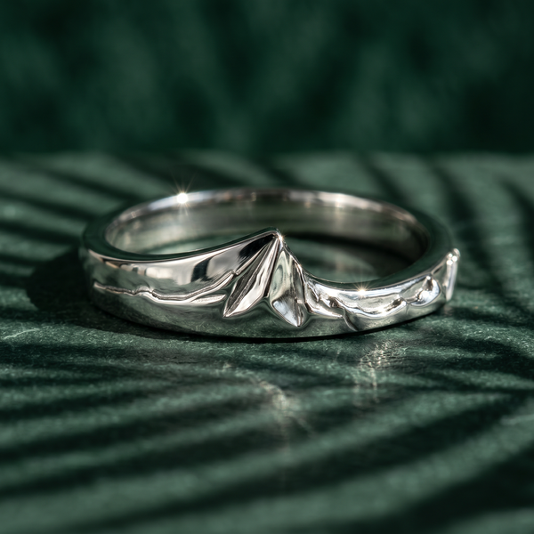 14k White Gold Canadian Diamond Whistler Mountain Ring | Whistler Keepsake