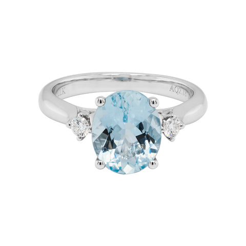 14K Gold Oval Aquamarine and Diamond Dinner Ring