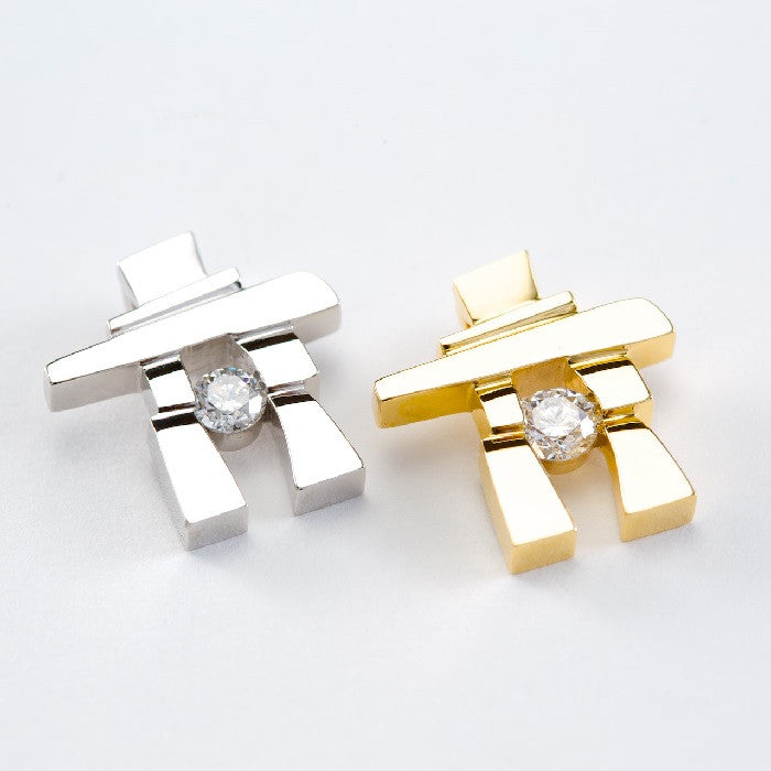 14k White Gold Inukshuk Pendant with Canadian Diamond (small)